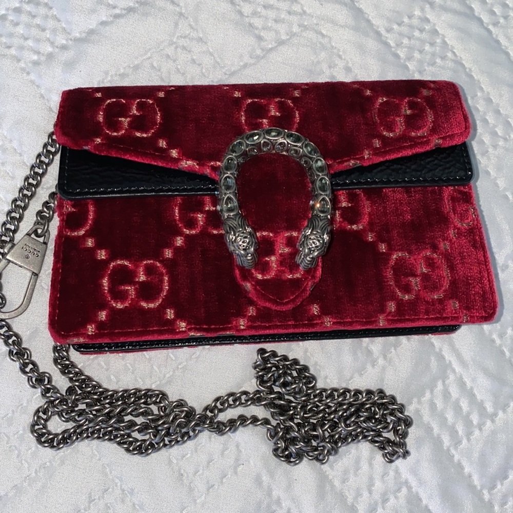 Limited edition* Gucci Dionysus mini in Velvet. In pristine condition